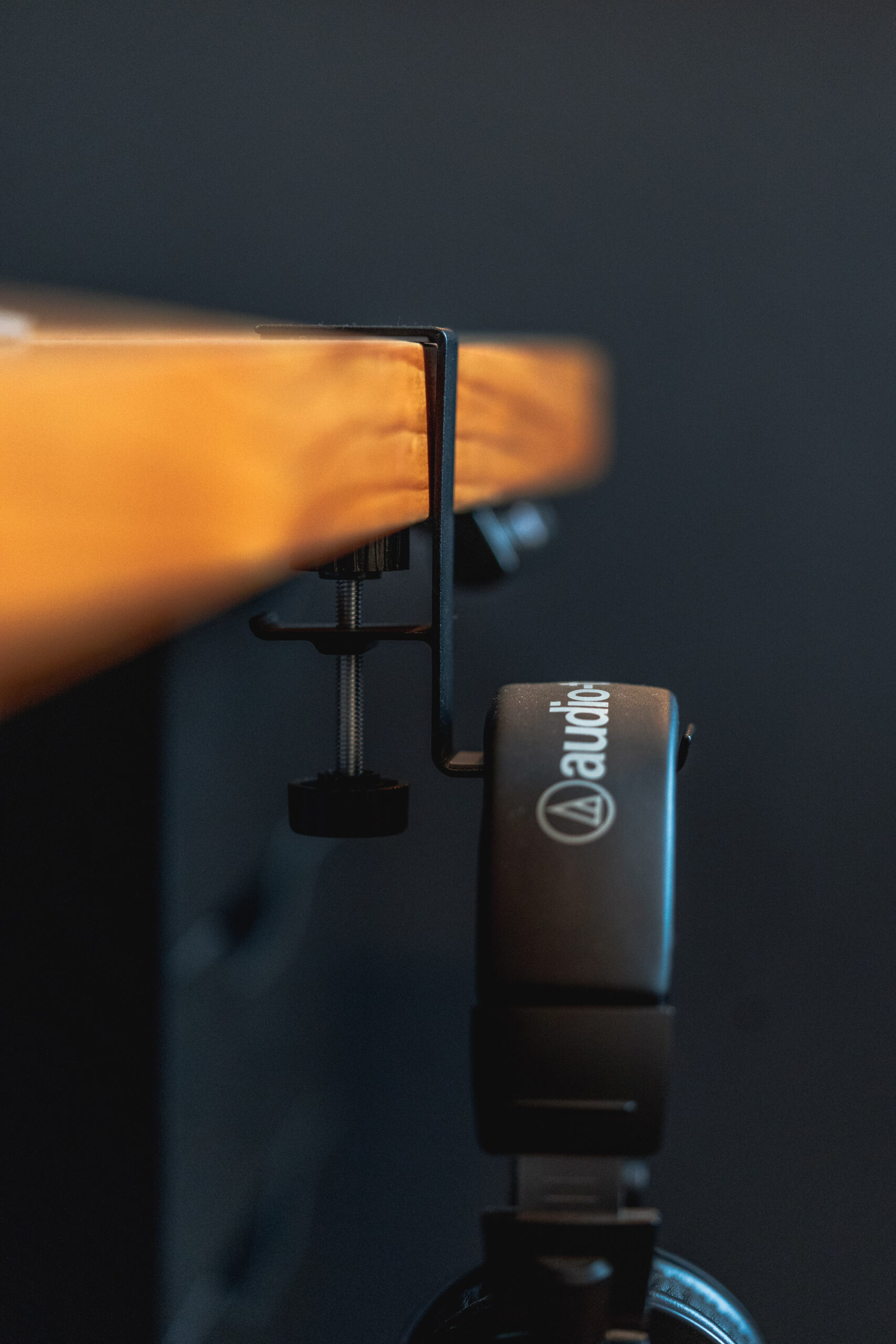 Soporte Audífonos Desk - Imagen 3