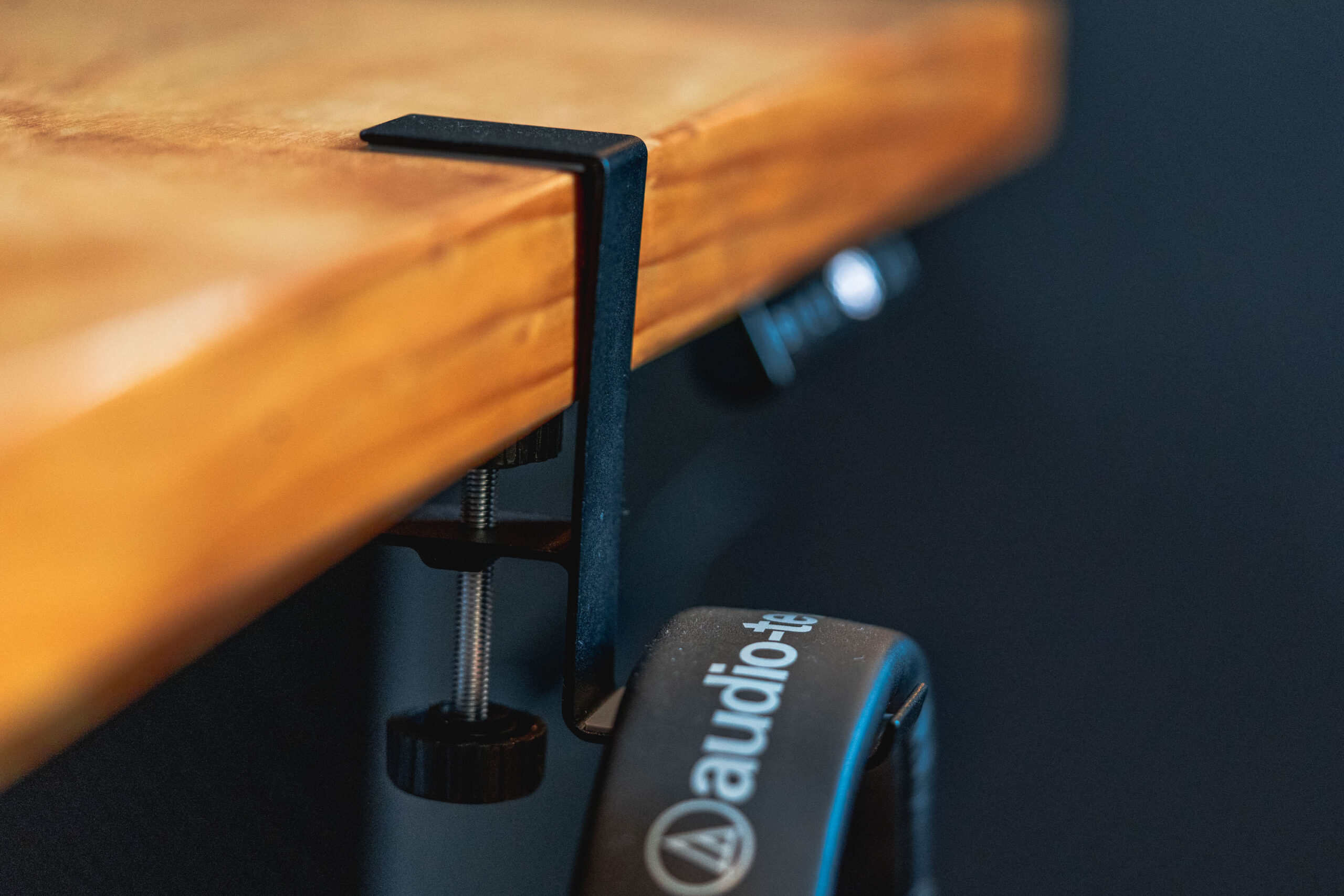 Soporte Audífonos Desk - Imagen 6